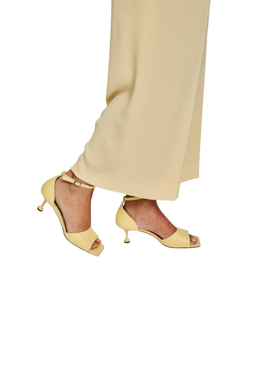 Natan Schoenen sandalen dames geel N10043 50/2038 4449 NAPPA 4099