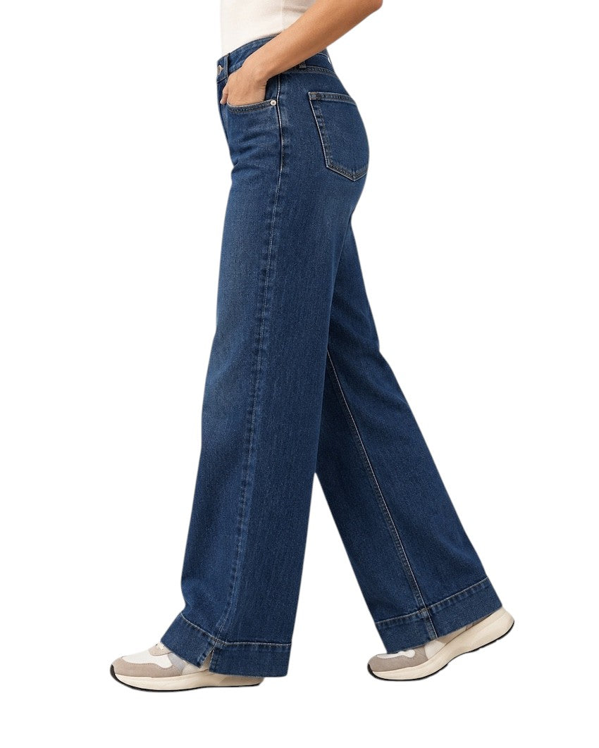 FRAME women’s jeans blue denim — side view